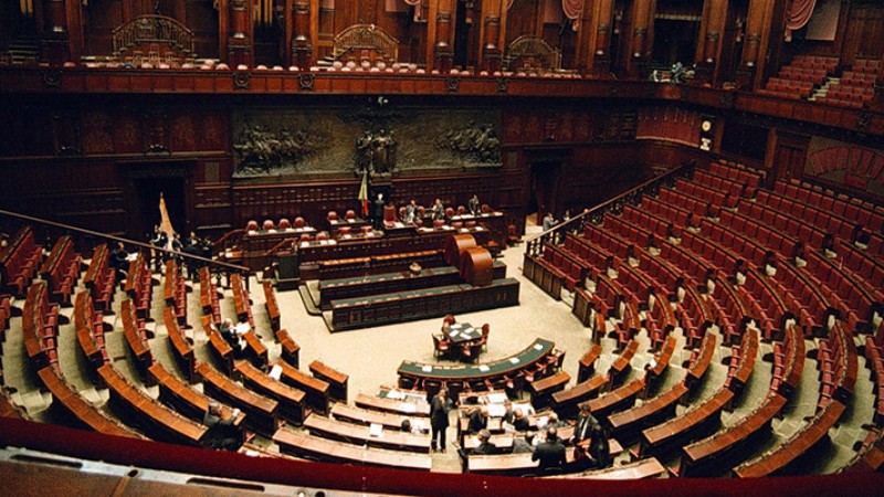 Taglio dei parlamentari: un <em>vulnus</em> per la democrazia